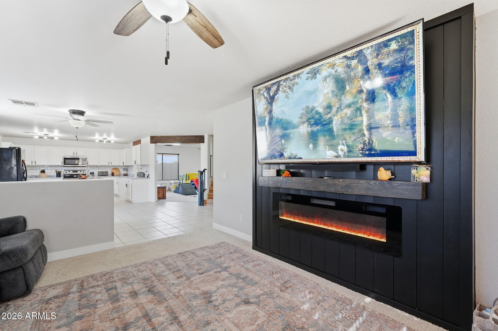 2985 W GOLDMINE MOUNTAIN Drive