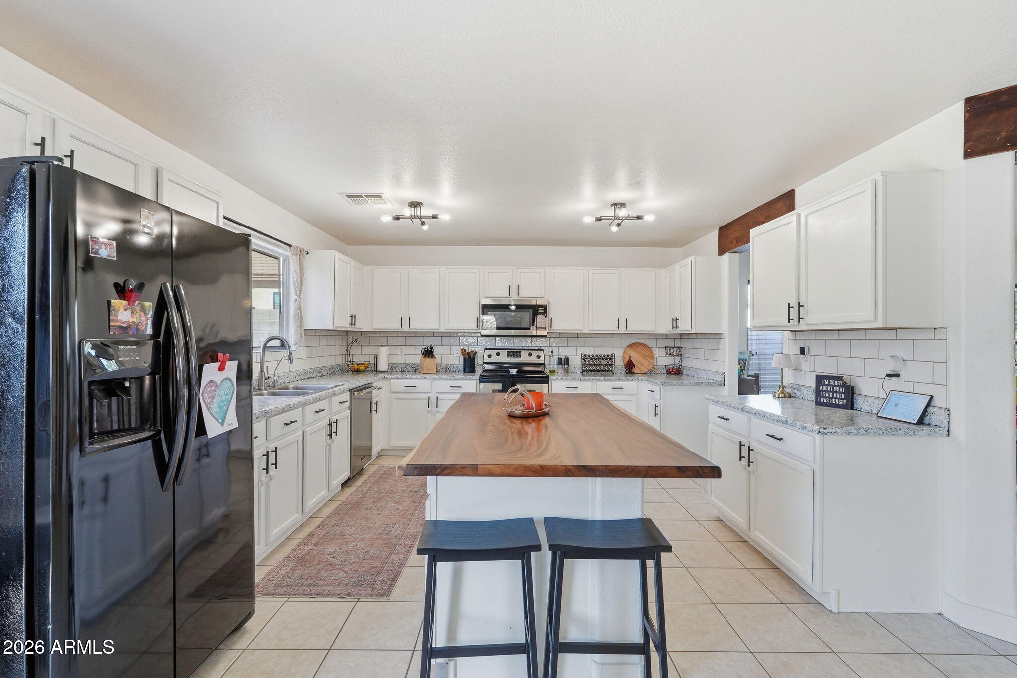 2985 W GOLDMINE MOUNTAIN Drive