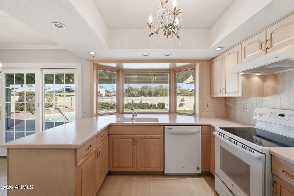 Photo of 2410 E Cairo Drive, Tempe, AZ 85282 (MLS # 7001435)