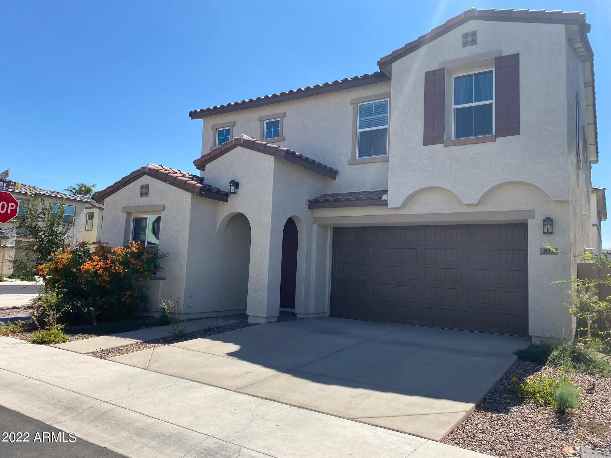 823 W Gail Drive