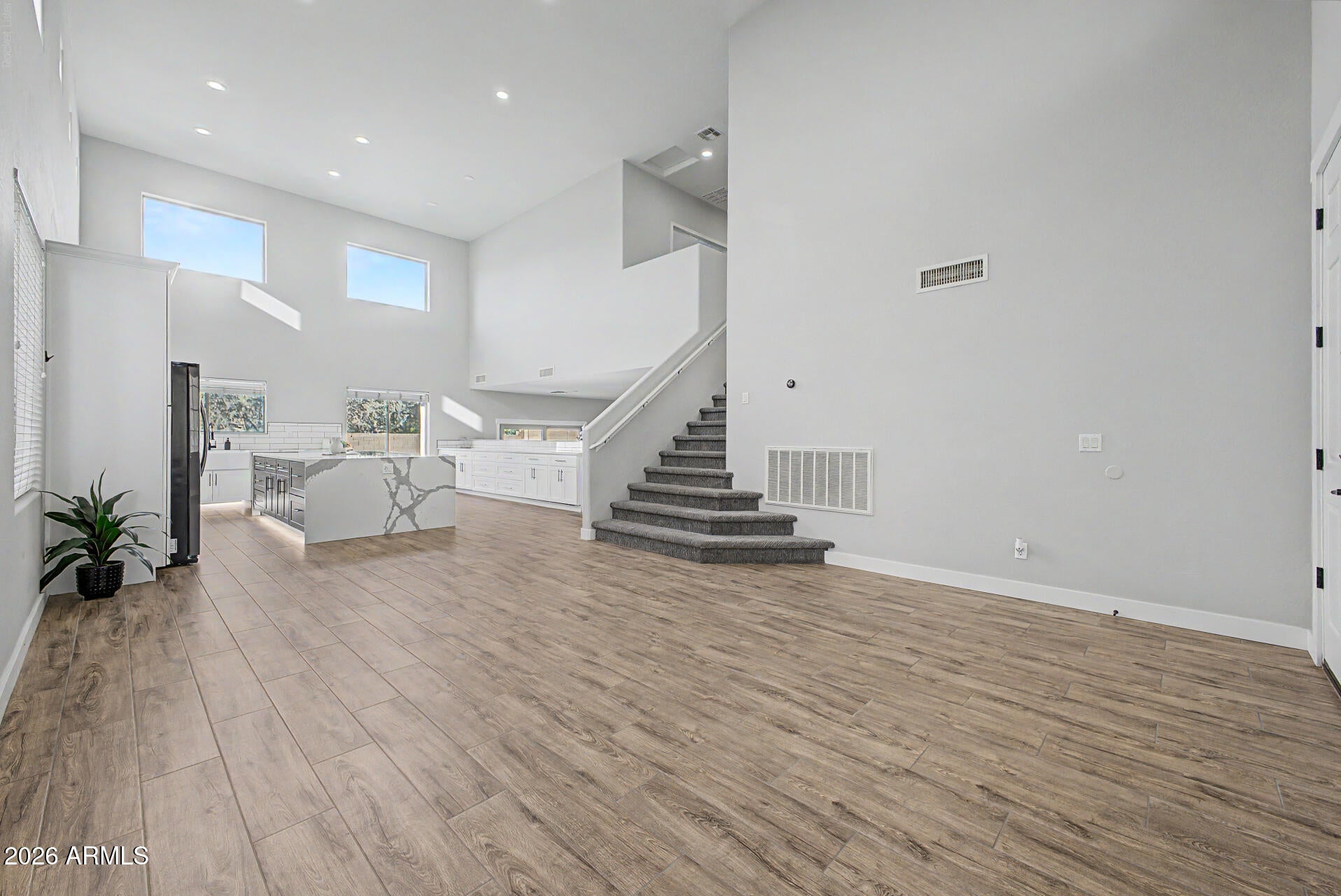 4326 W KENAI Drive