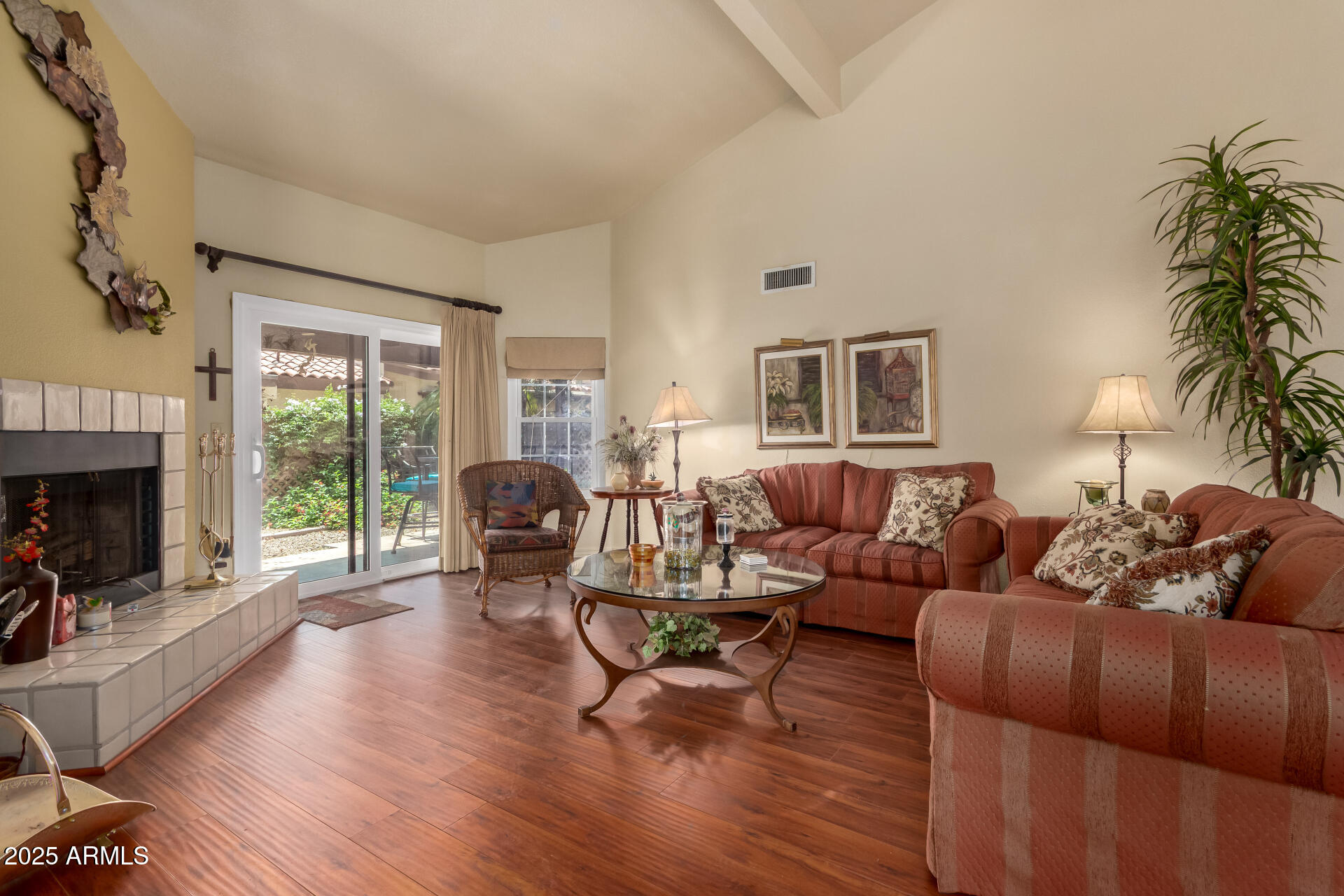 5509 E DESERT HILLS Drive