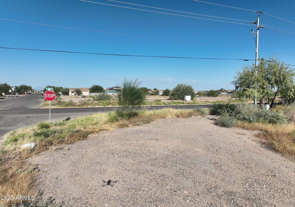 Photo of 13321 S Lamb Road #W, Arizona City, AZ 85123 (MLS # 6923118)