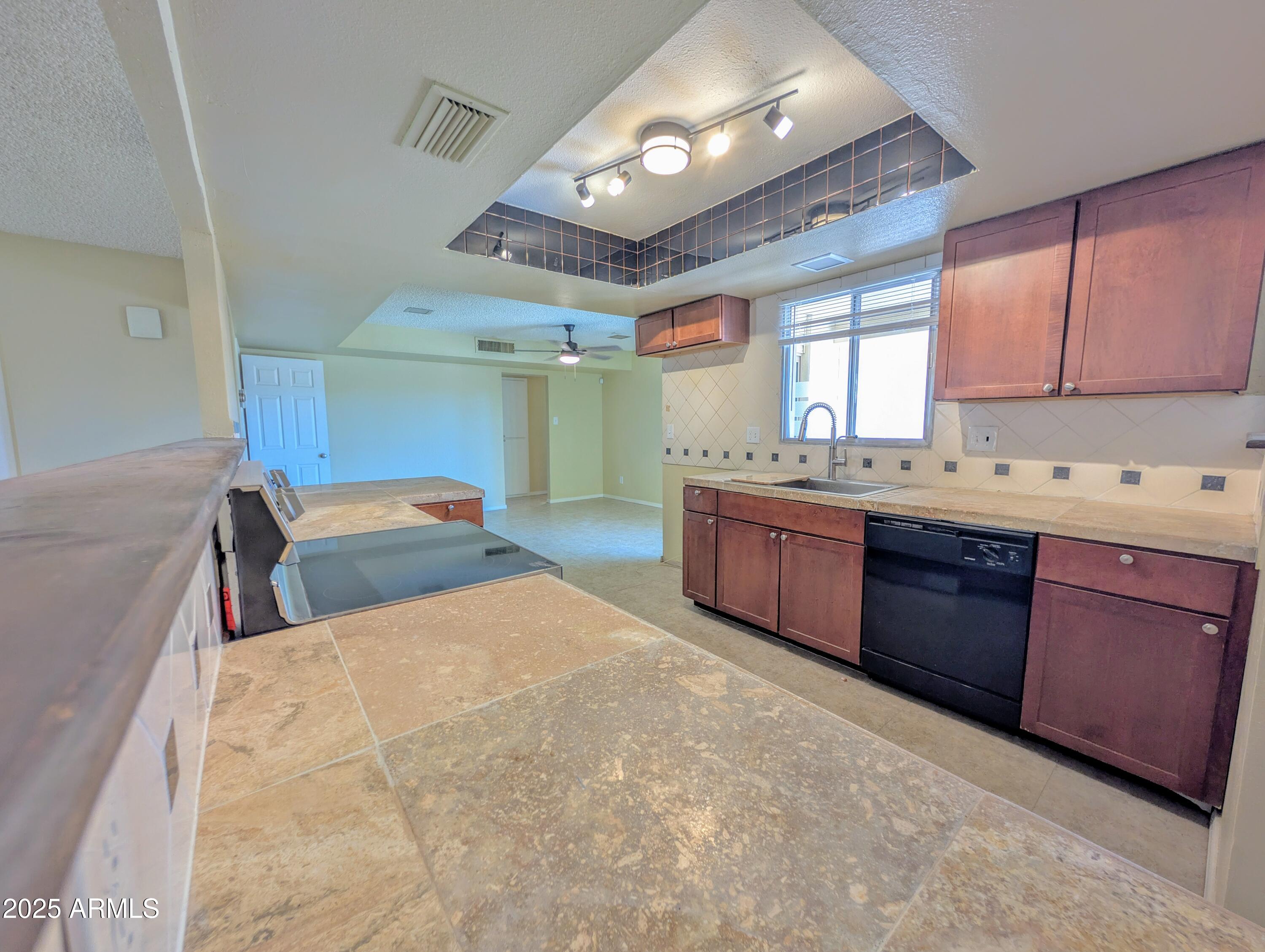 Homes for Sale in Queen Creek Arizona 4 4733 W HAYWARD Avenue