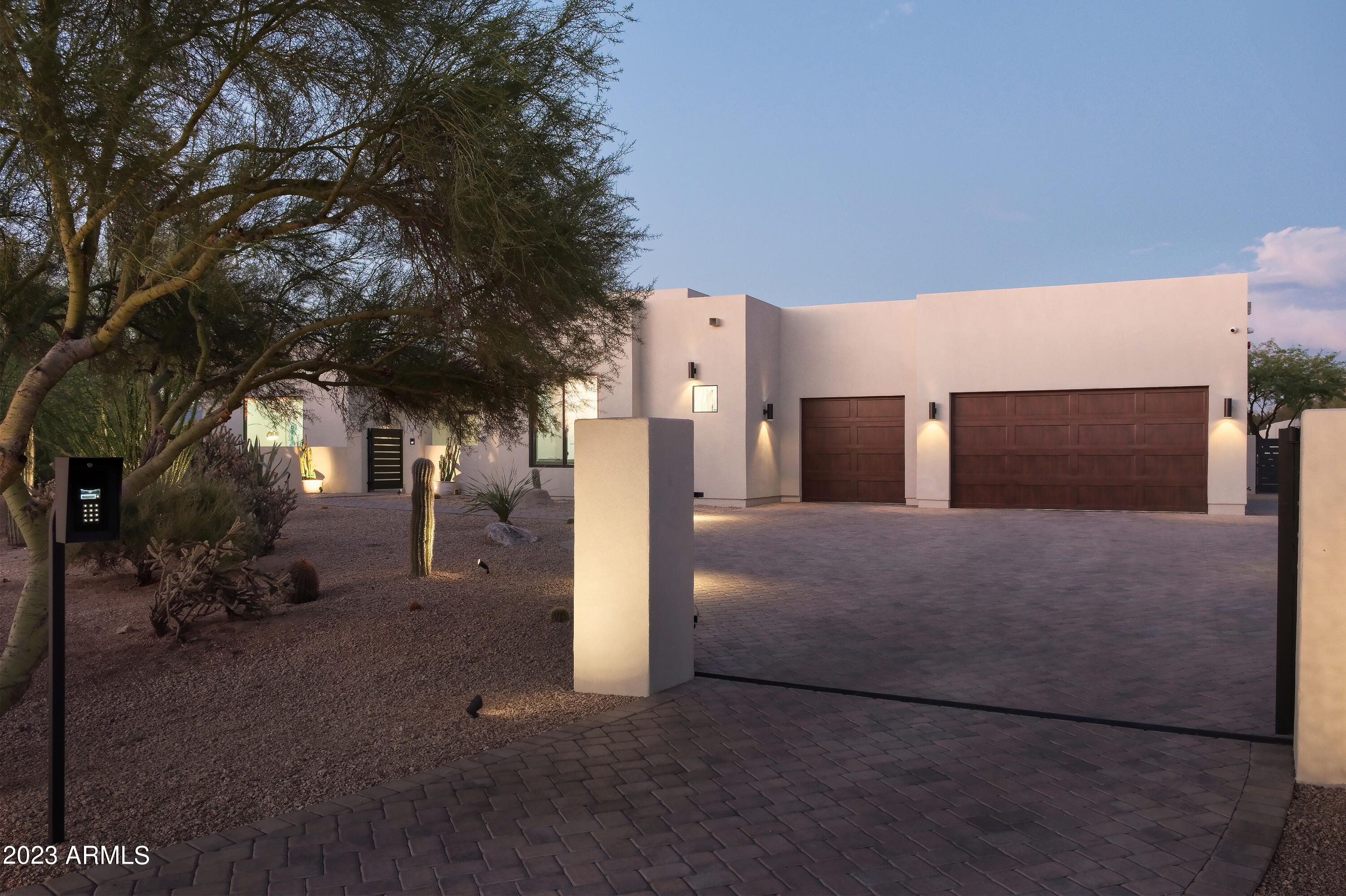 VISTAS AT DESERT SHADOWS - Residential