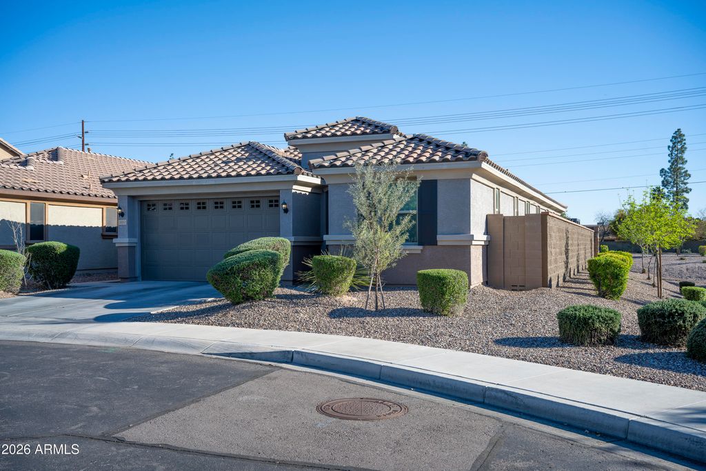 Photo of 5011 E Greenway Street, Mesa, AZ 85205 (MLS # 6998397)