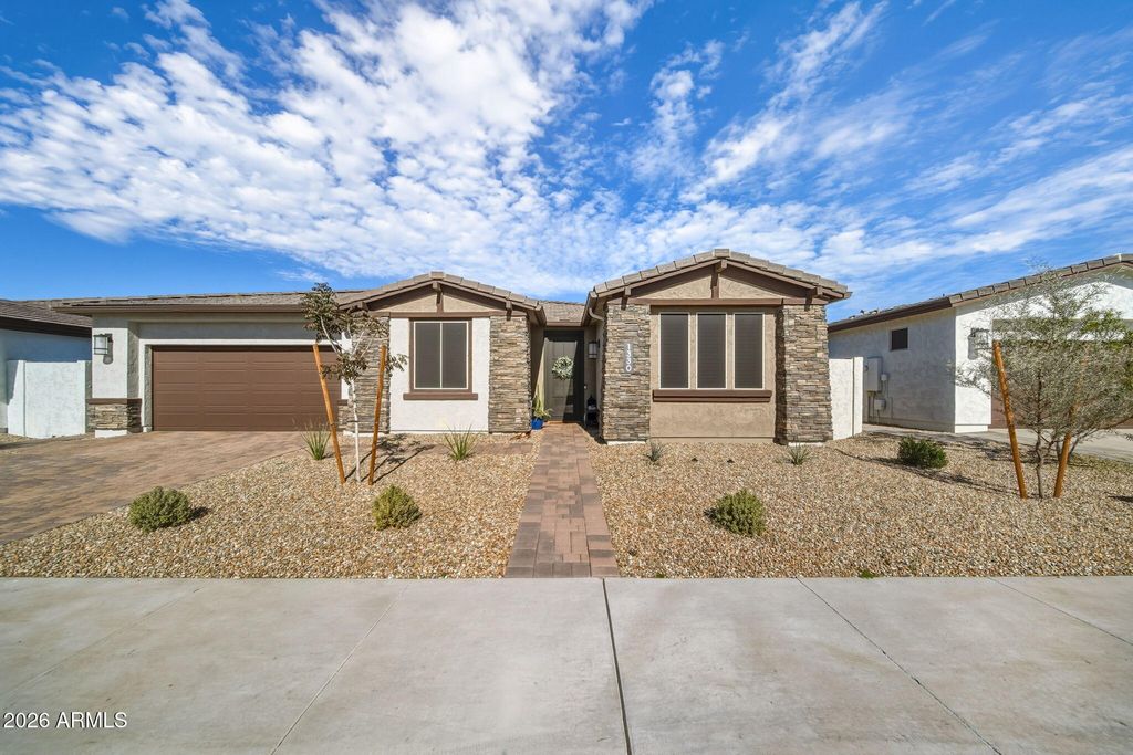 Photo of 1330 W Via De Olivos, San Tan Valley, AZ 85140 (MLS # 6973744)