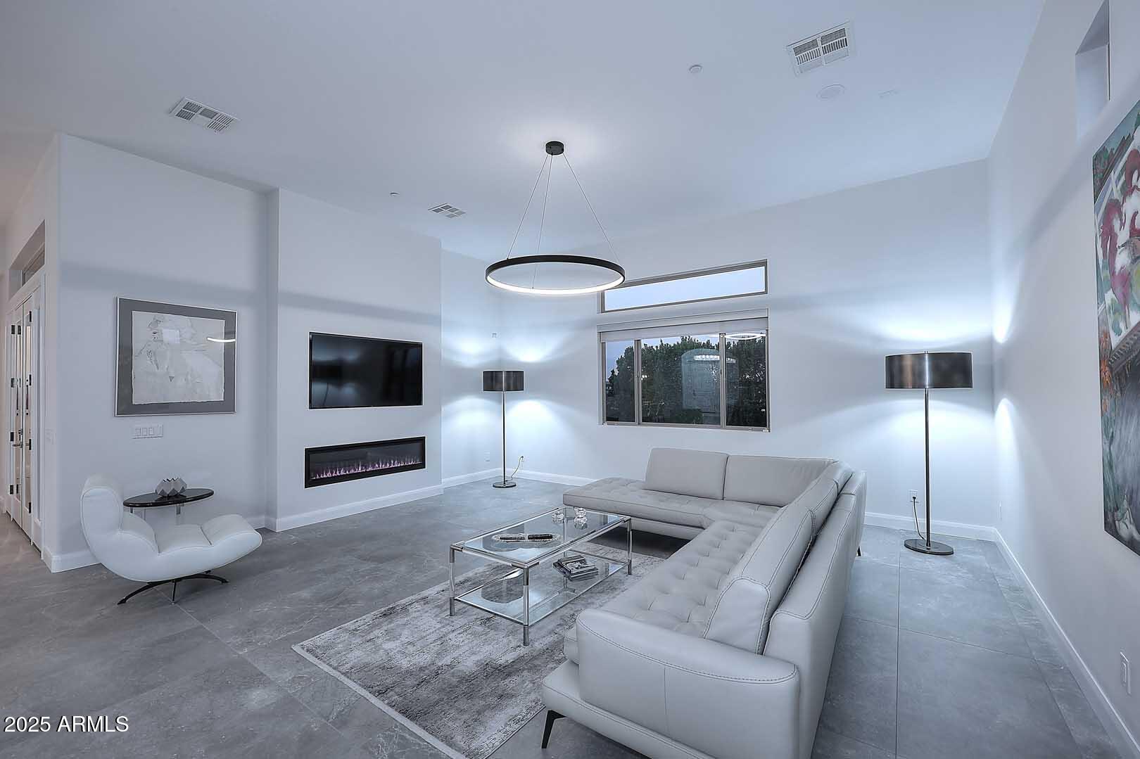 12487 E LUPINE Avenue