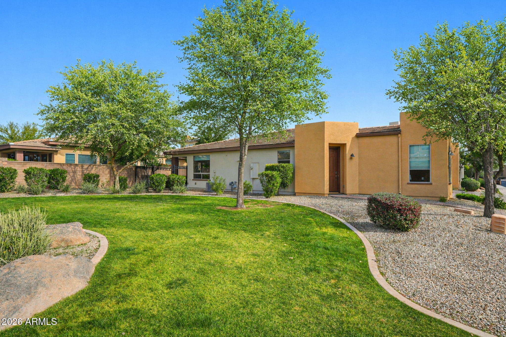 796 E VERDE Boulevard