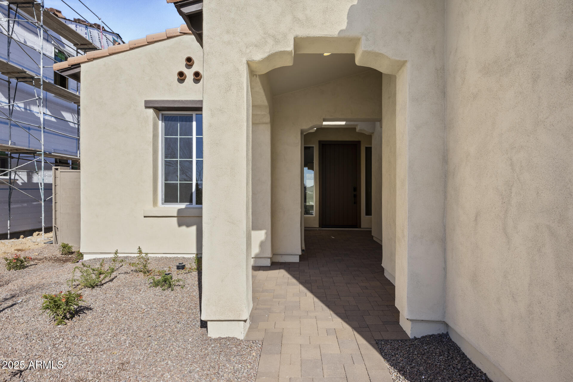 2134 W ROWEL Road