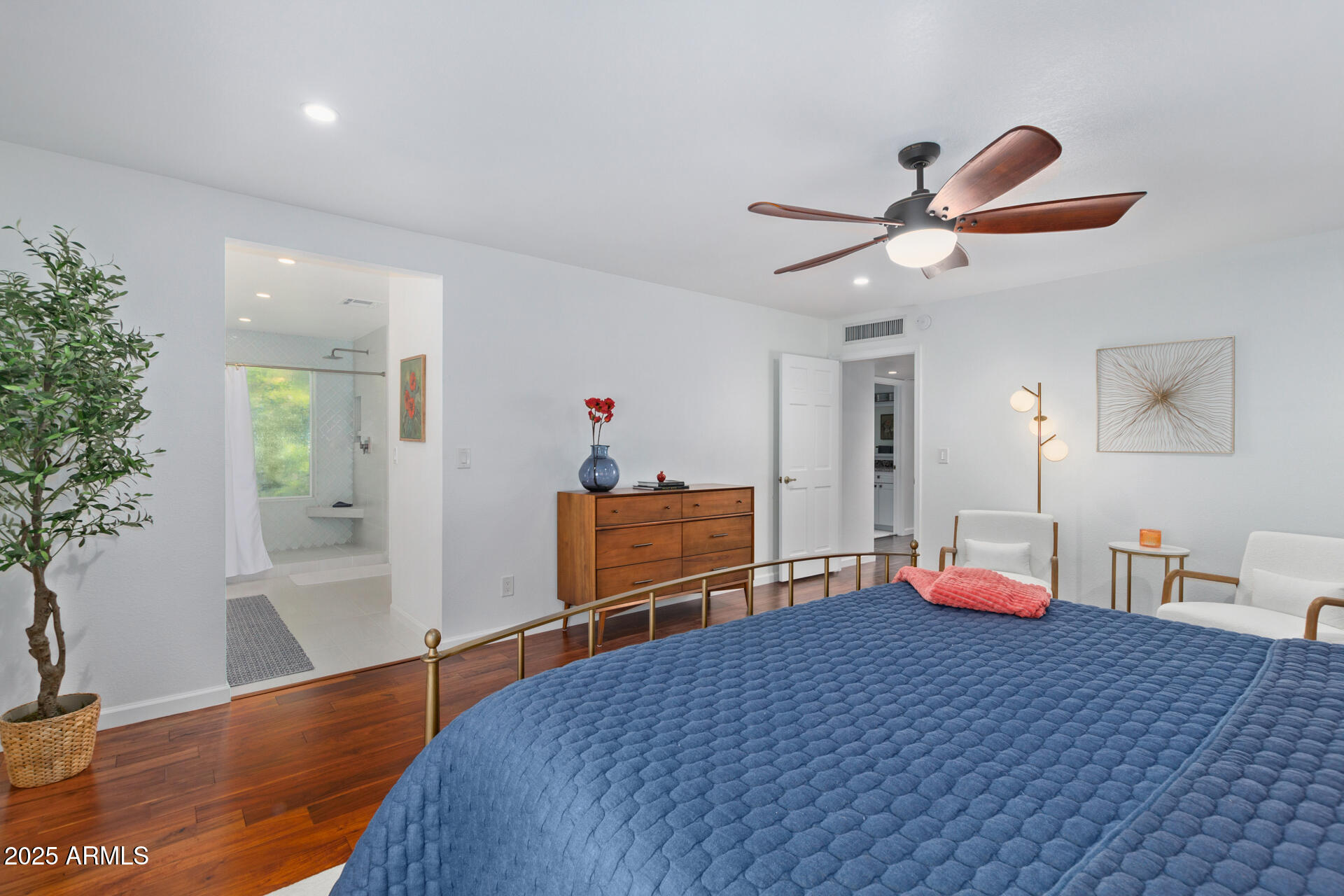 1948 E JEANINE Drive