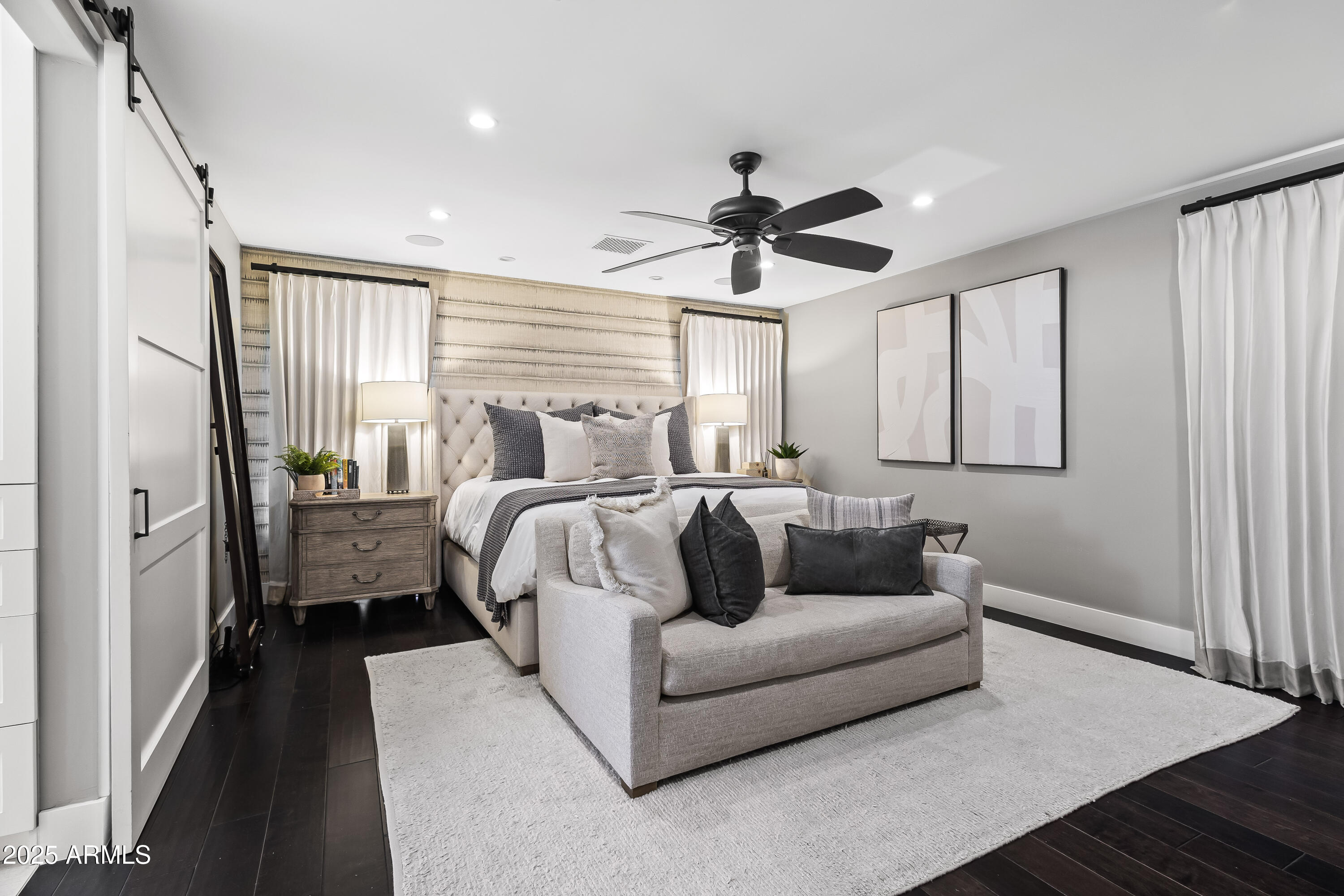 CAMELBACK EAST - Residential