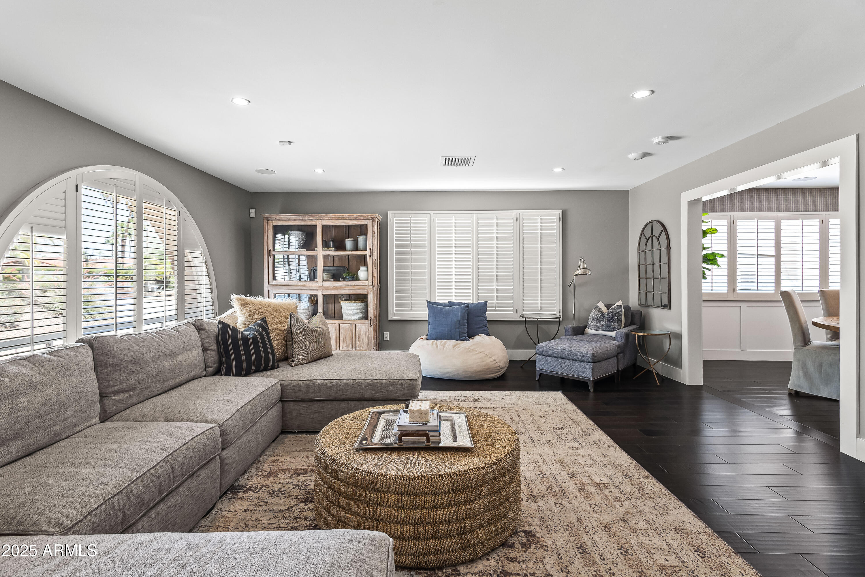 CAMELBACK EAST - Residential