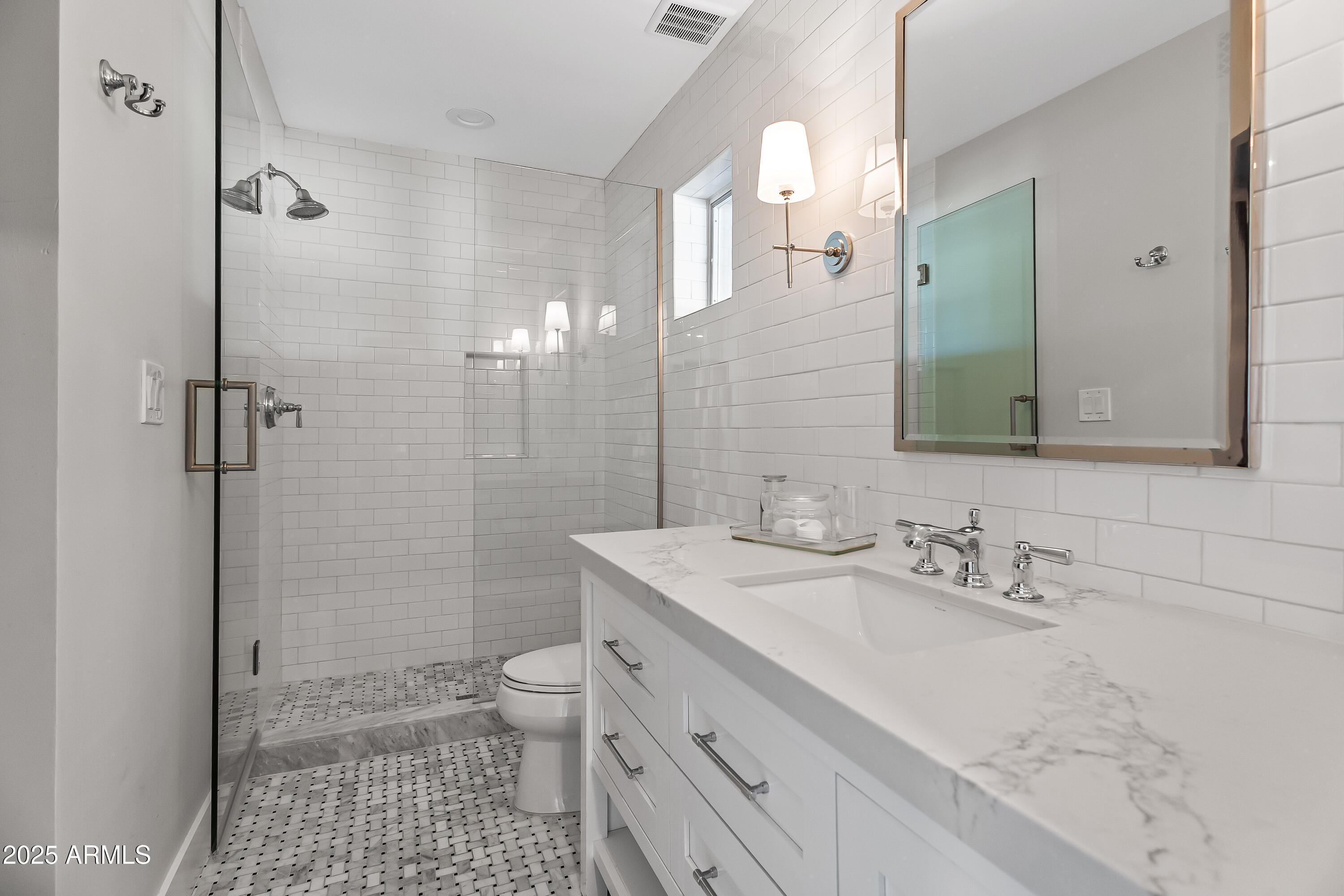 CAMELBACK EAST - Residential