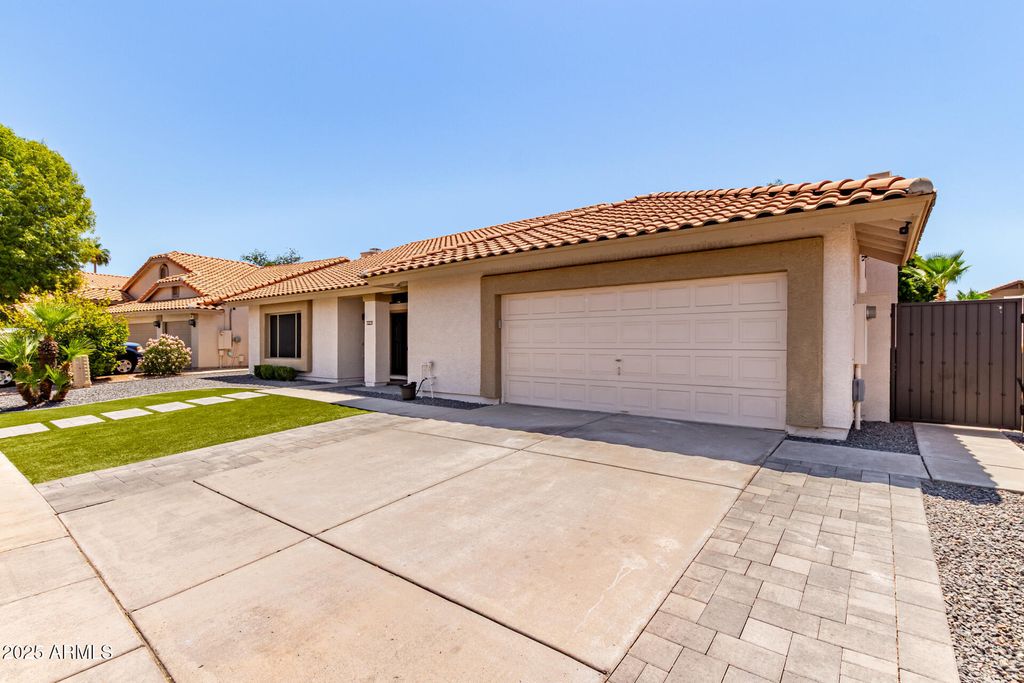 Photo of 10951 W Ivory Lane, Avondale, AZ 85392 (MLS # 6959292)