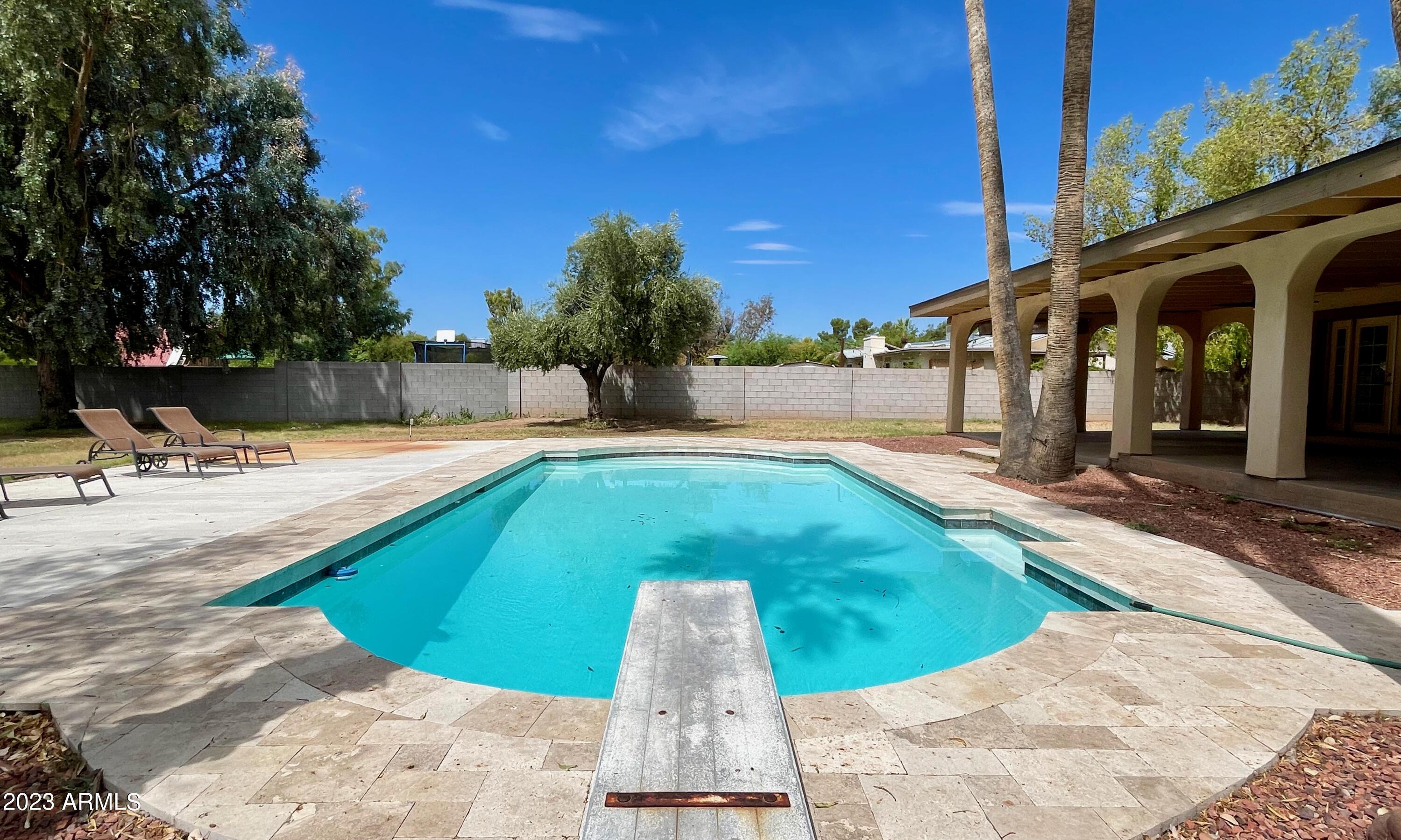 5337 E Thunderbird Road