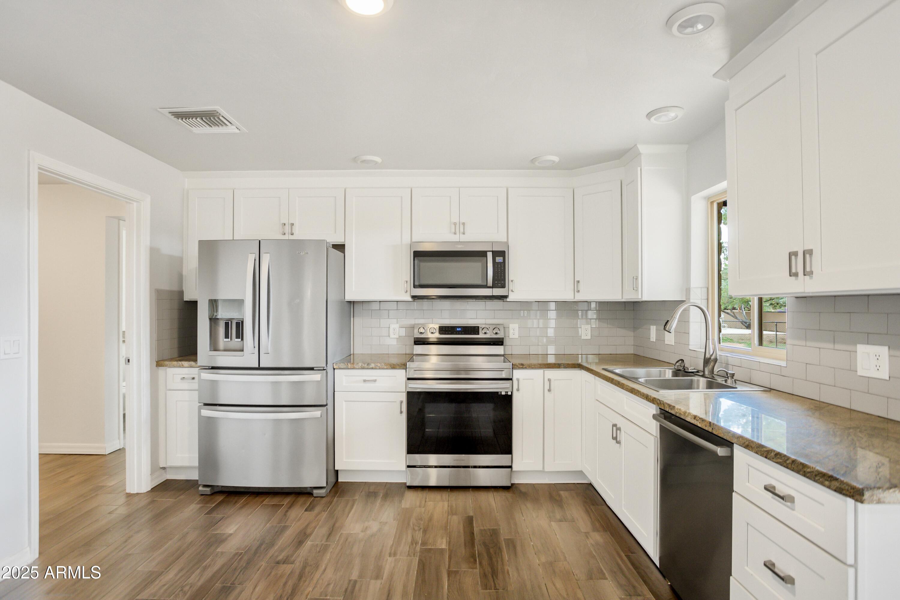 VILLAGE MEADOWS ESTATES - Residential