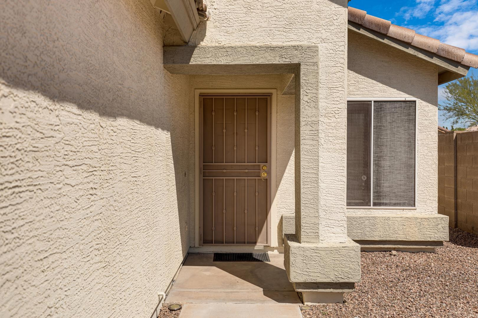 11518 W Paradise Drive