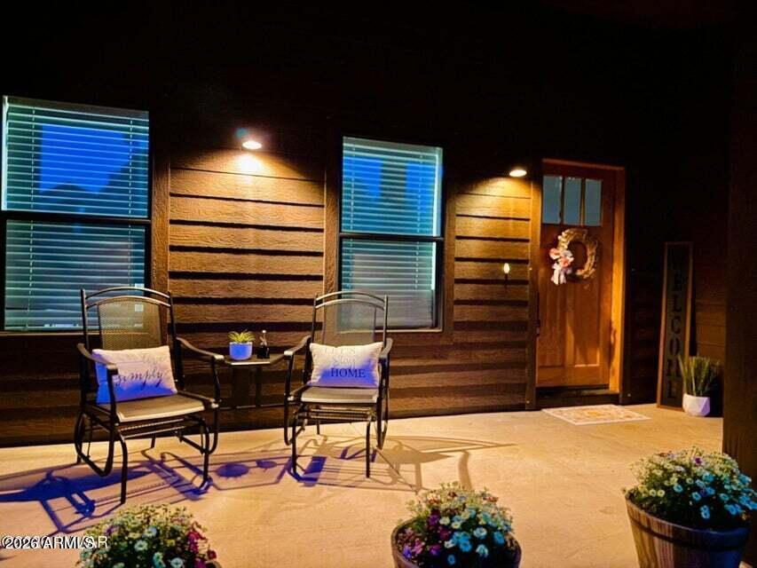 2720 N EAGLE VIEW Circle