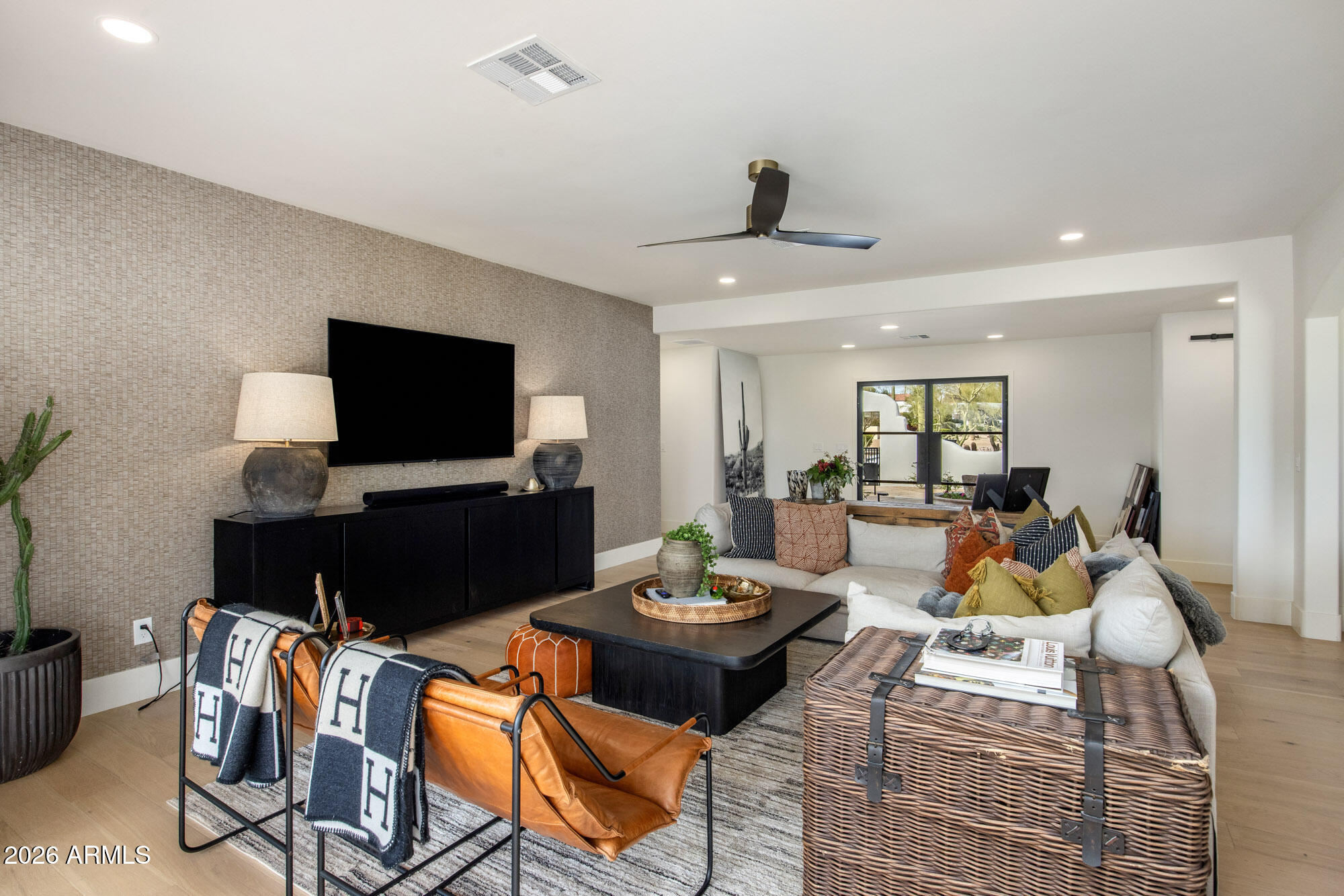 9349 E CALLE DE VALLE Drive