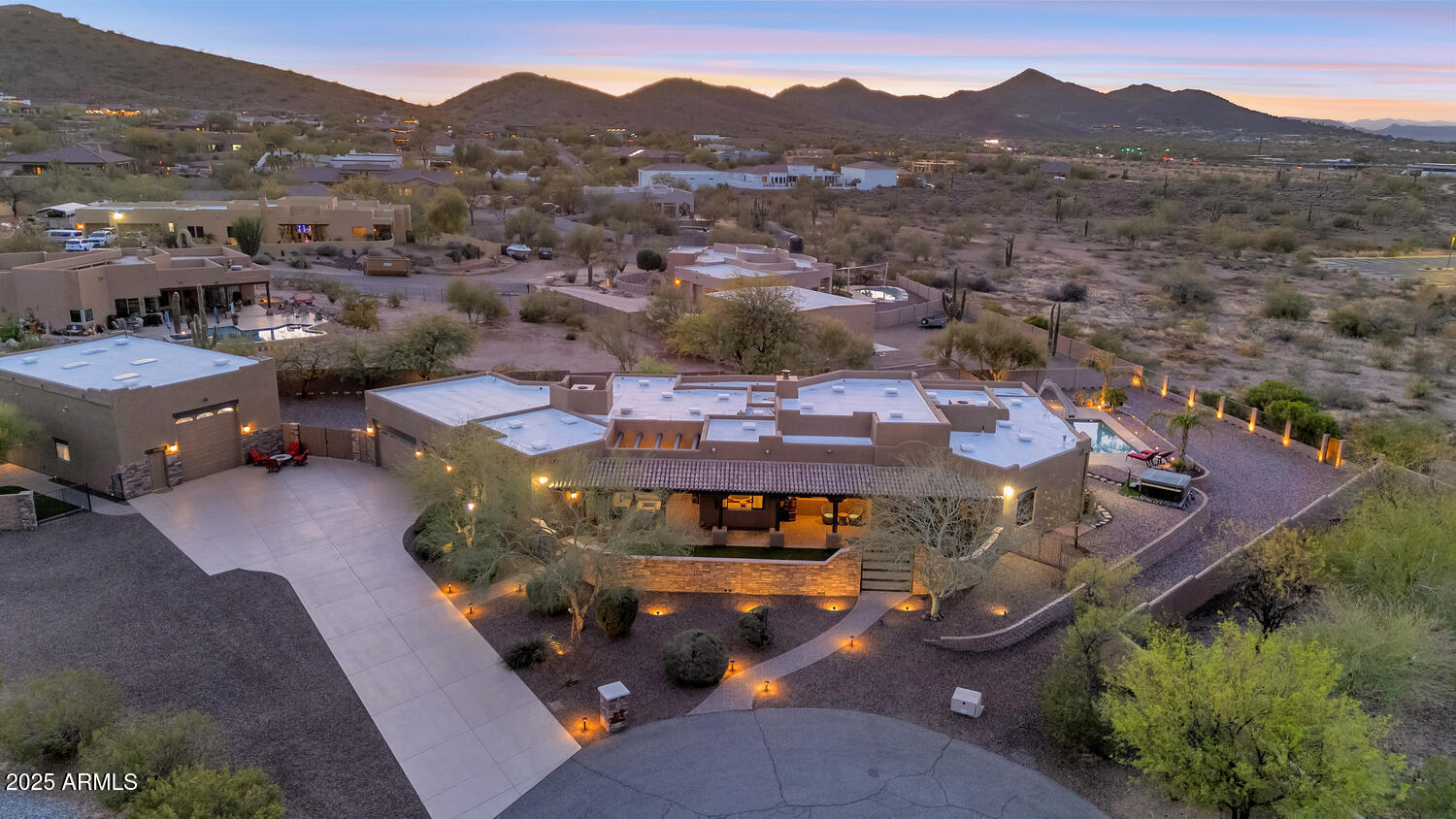 112 W SAGEBRUSH Drive