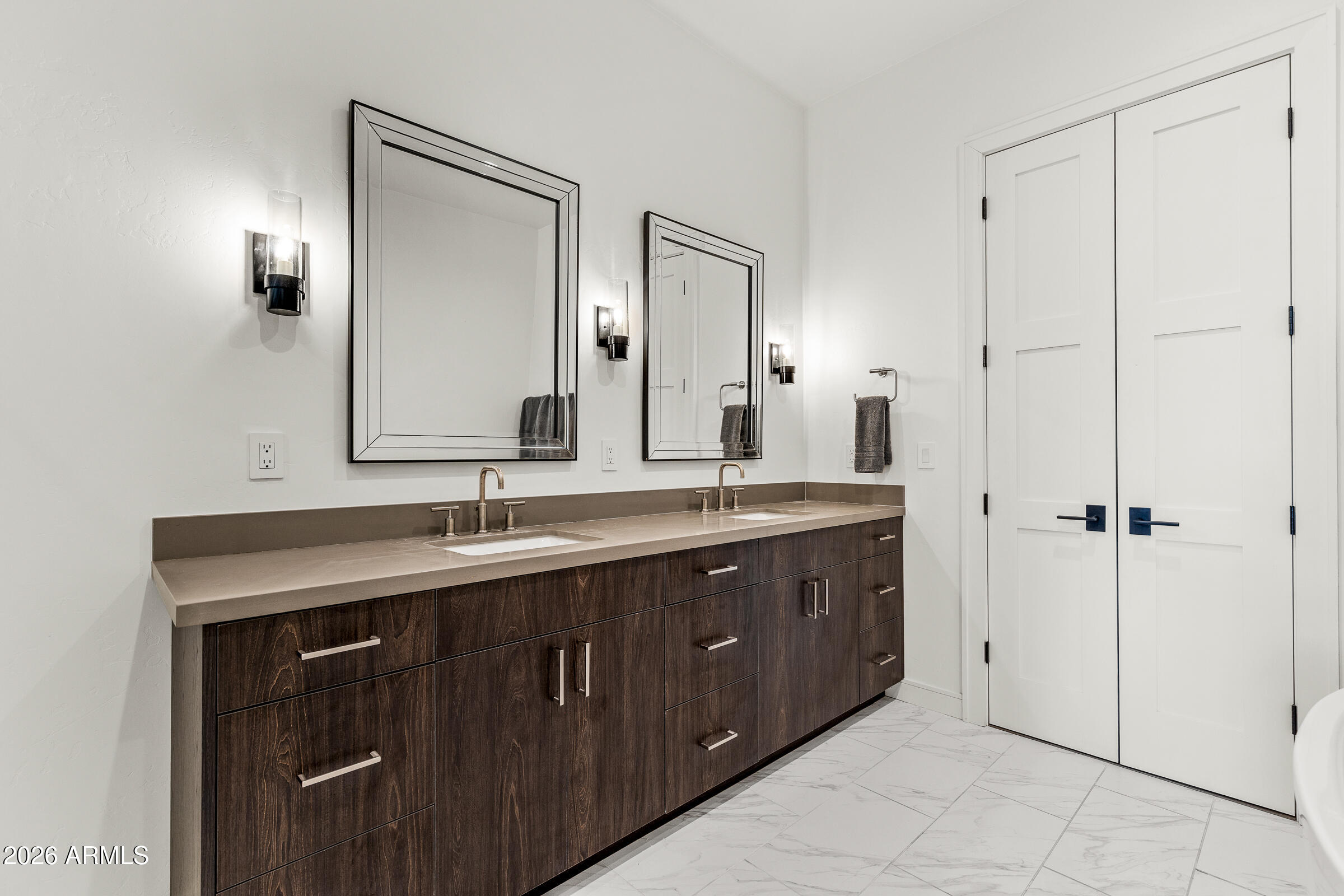 MOUNTAIN VISTA CONDOMINIUMS AT PINE CANYON - Residential