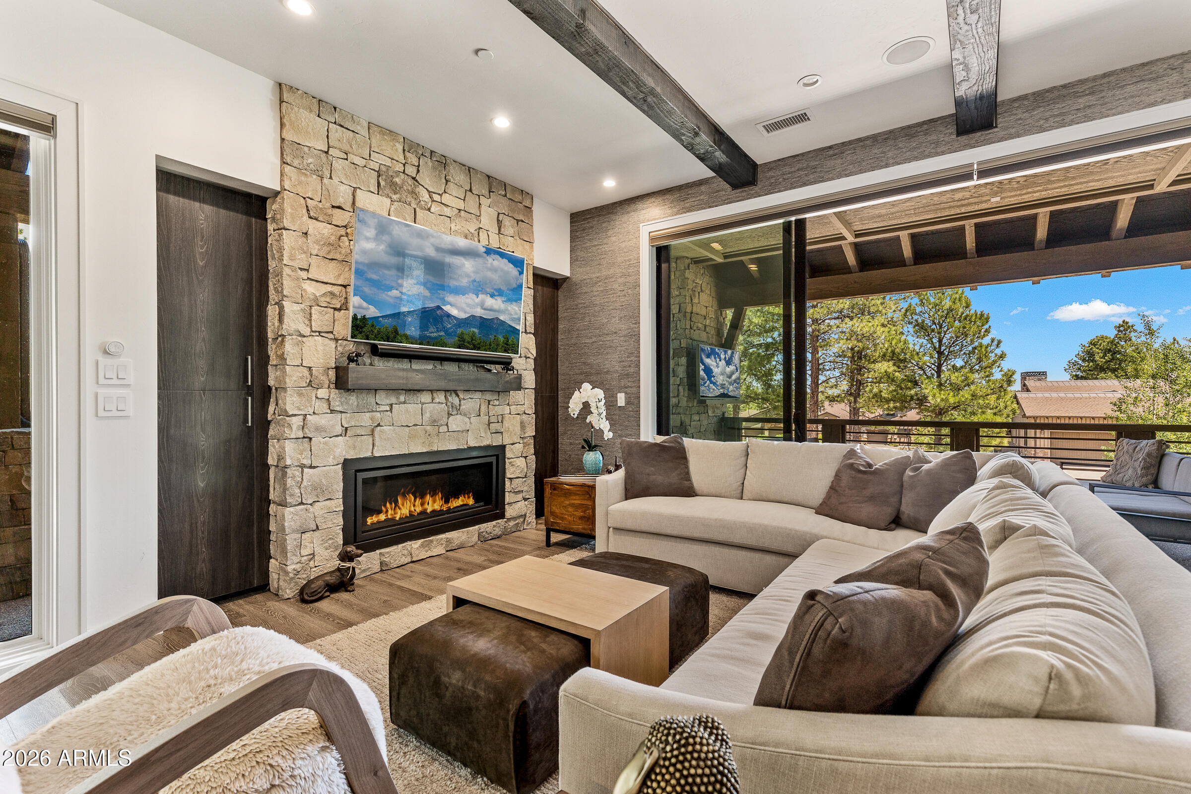 MOUNTAIN VISTA CONDOMINIUMS AT PINE CANYON - Residential