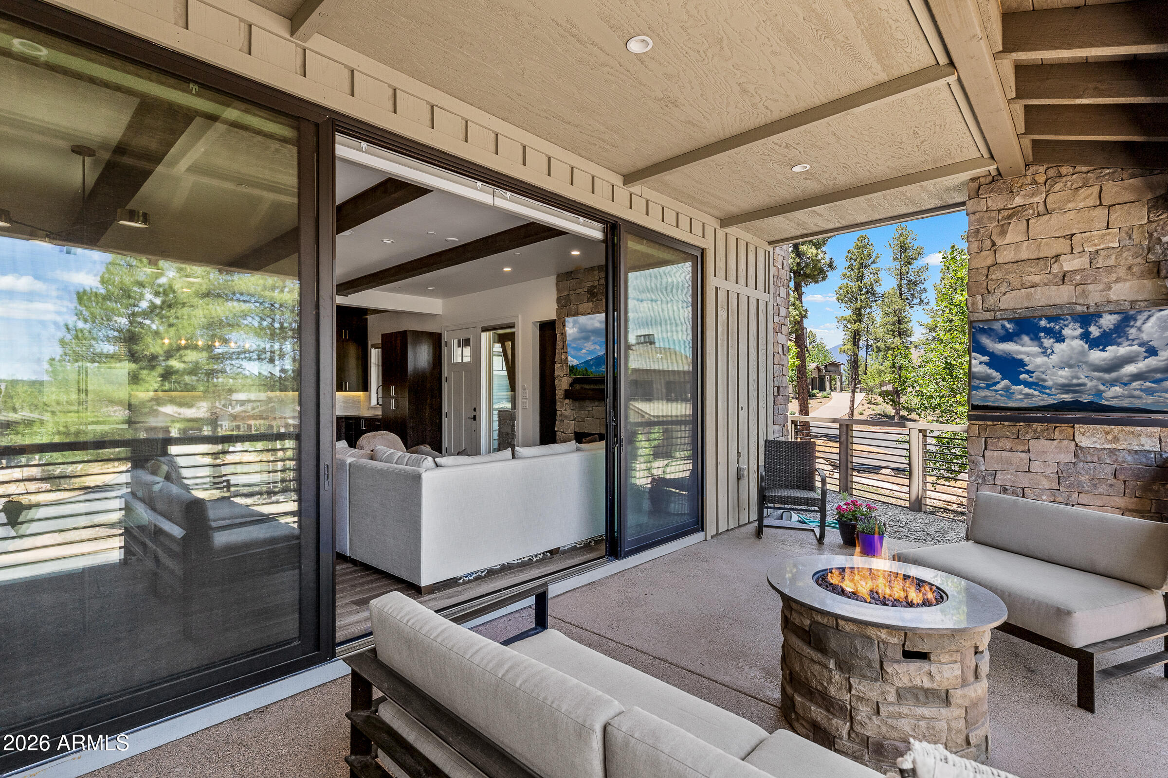 MOUNTAIN VISTA CONDOMINIUMS AT PINE CANYON - Residential