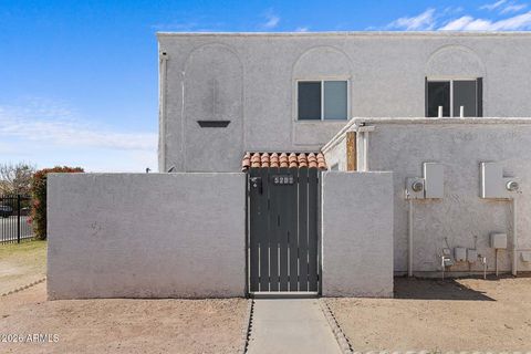 5202 N 42ND Lane Phoenix AZ 85019