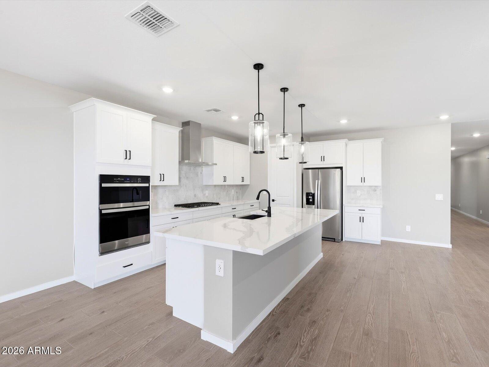 15855 W HONEYSUCKLE Drive