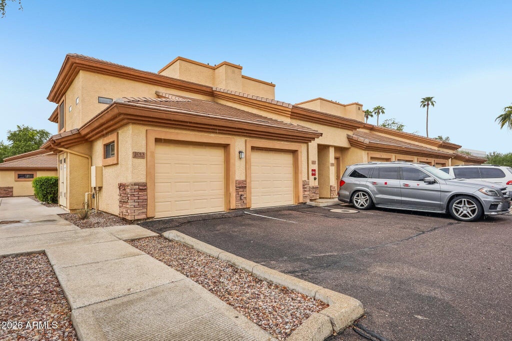 Photo of 6770 N 47th Avenue #2013, Glendale, AZ 85301 (MLS # 7093994)