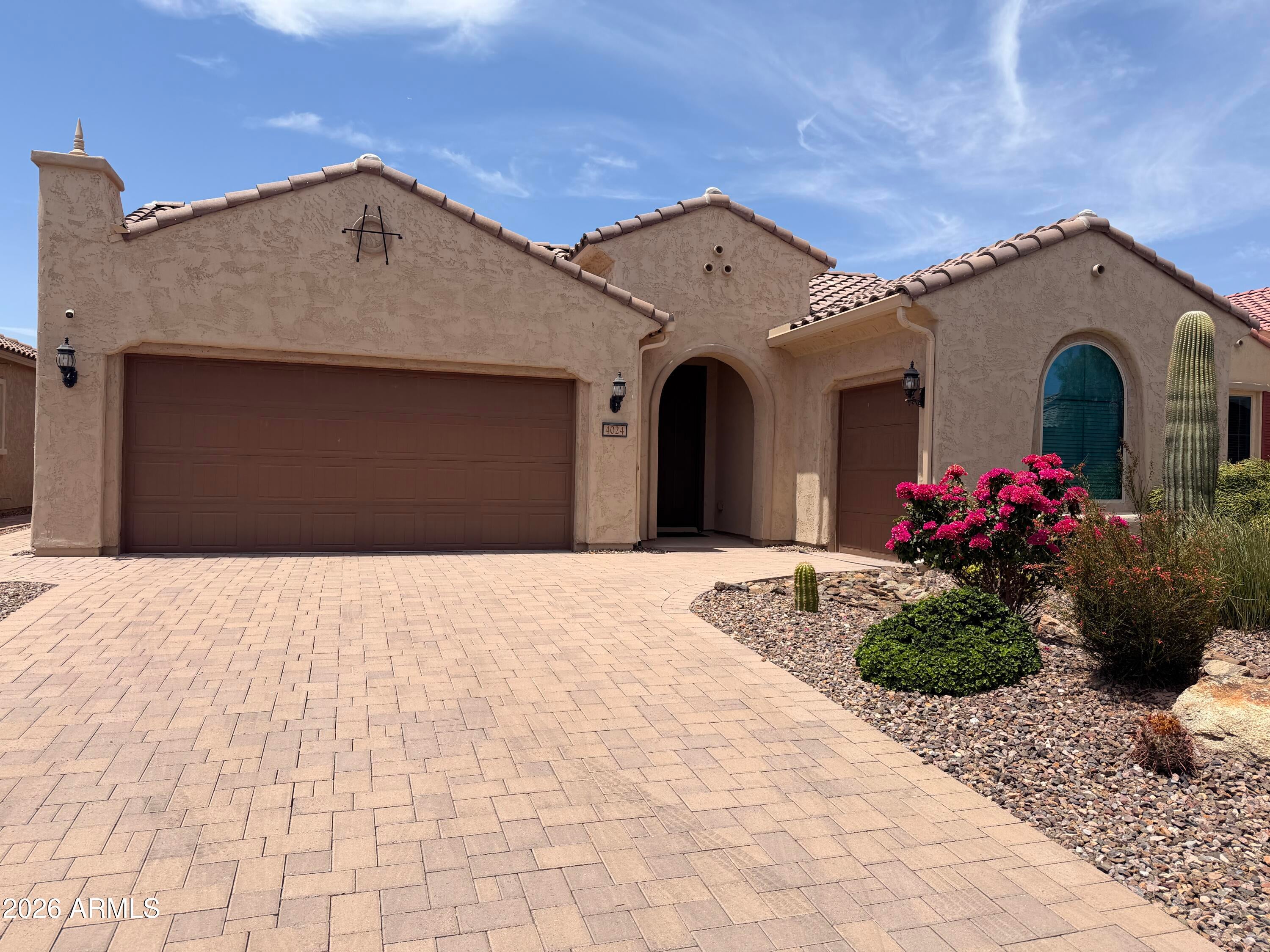4024 N COTTONWOOD Drive