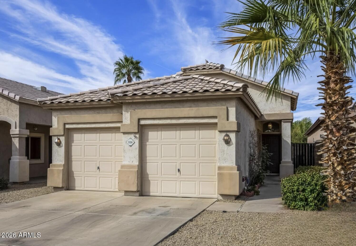 526 S LABELLE Street