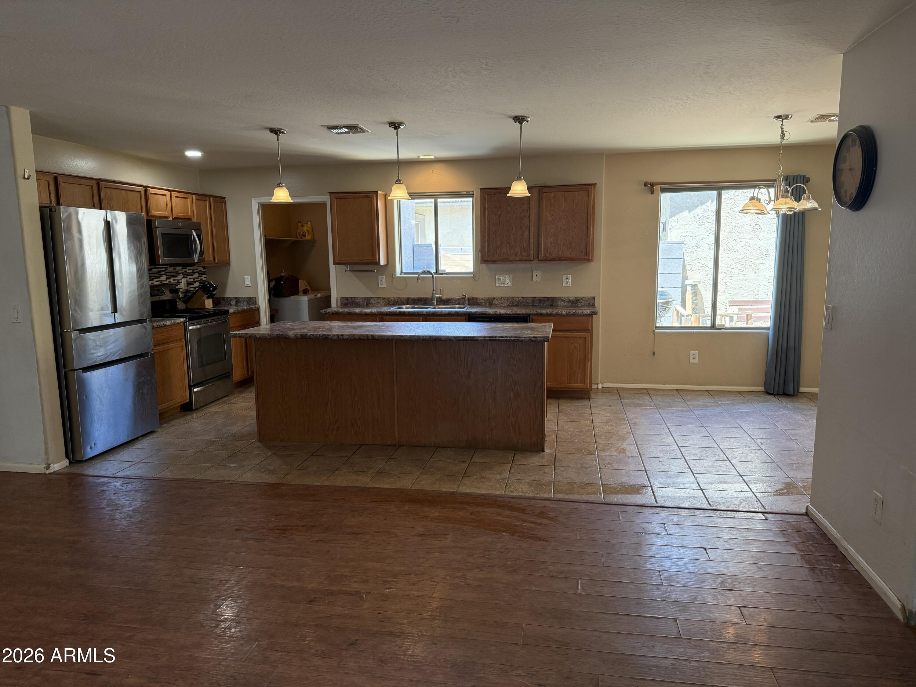 7264 W CACTUS WREN Drive