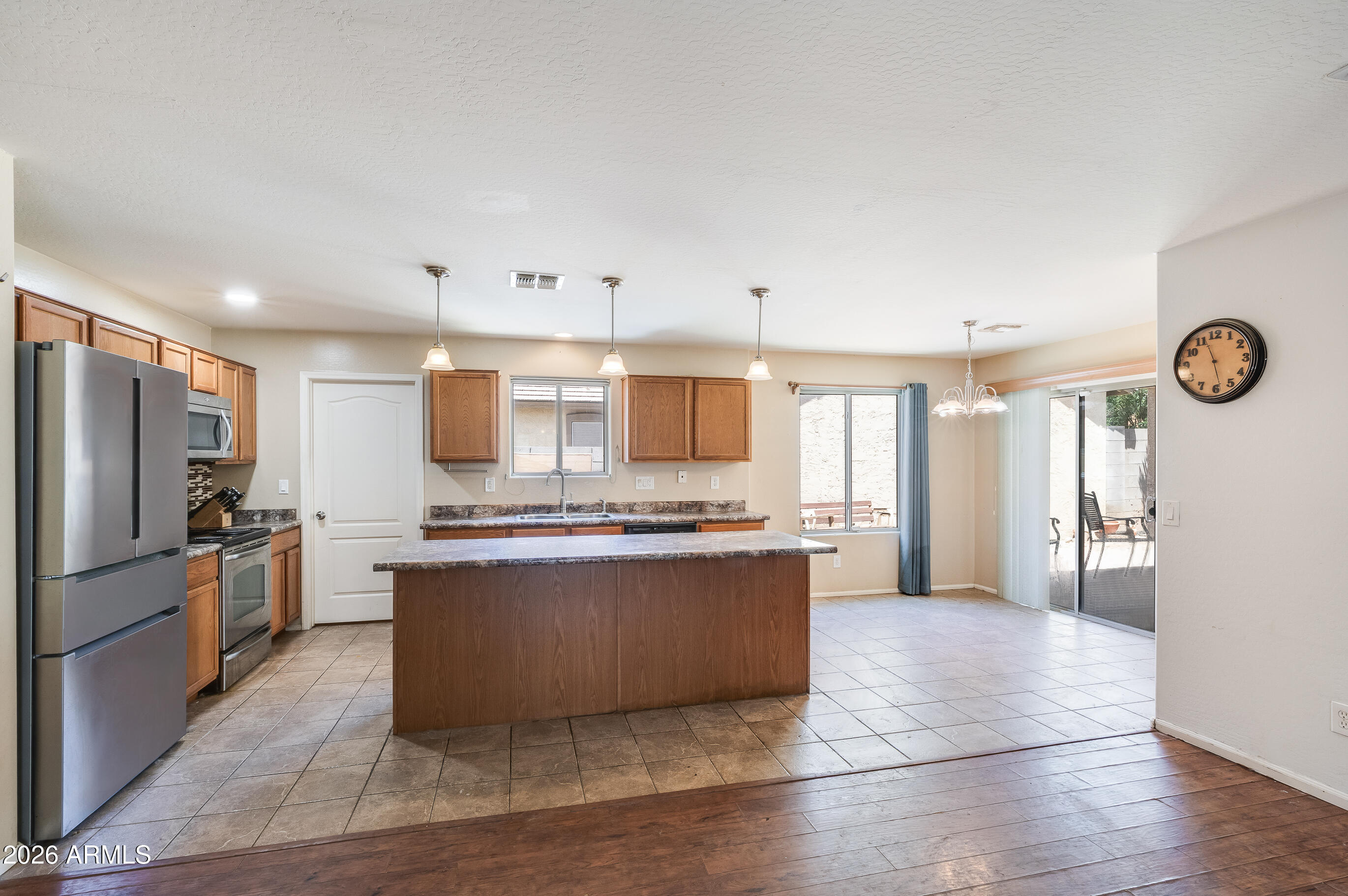 7264 W CACTUS WREN Drive