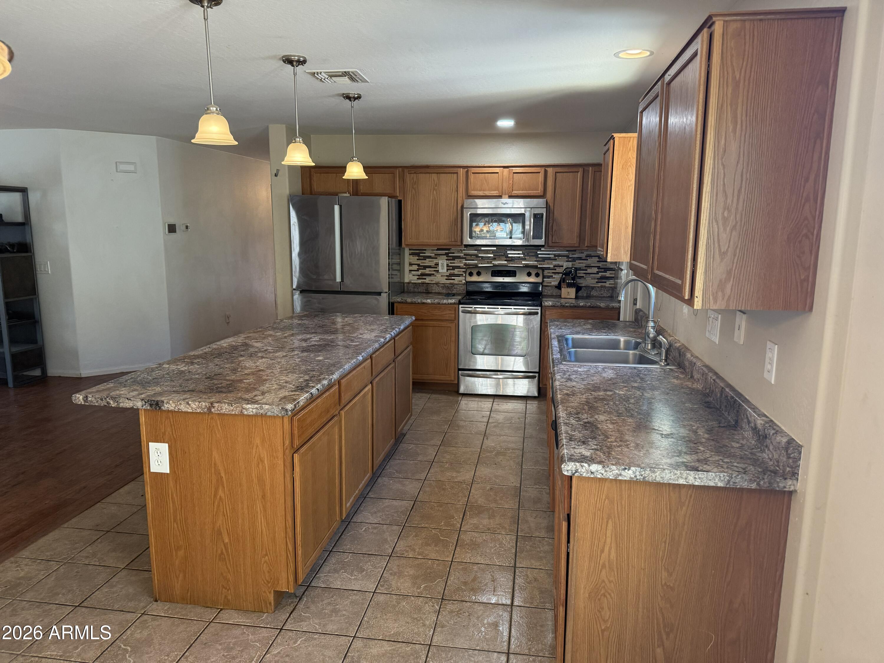 7264 W CACTUS WREN Drive