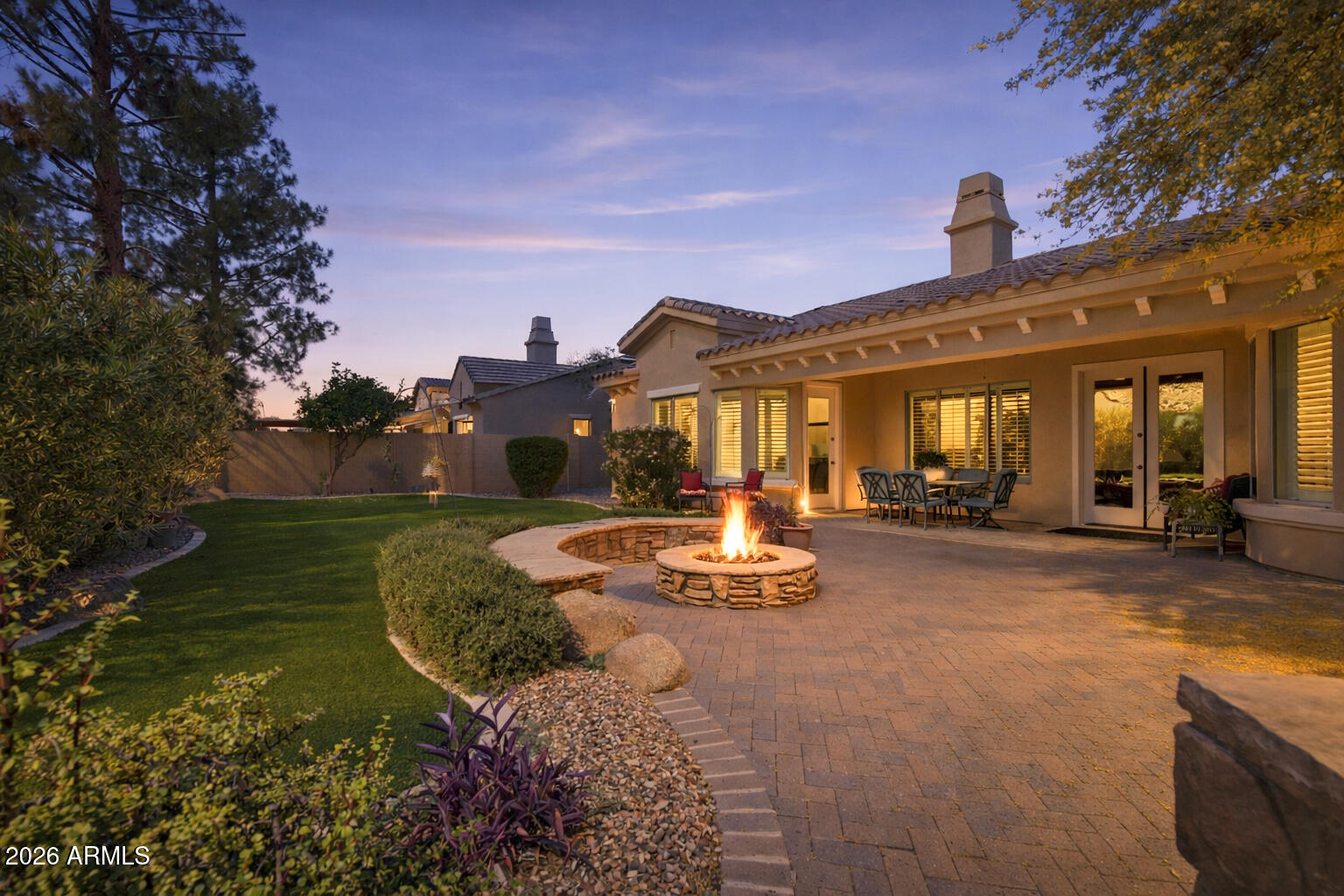 4309 E MAPLEWOOD Court