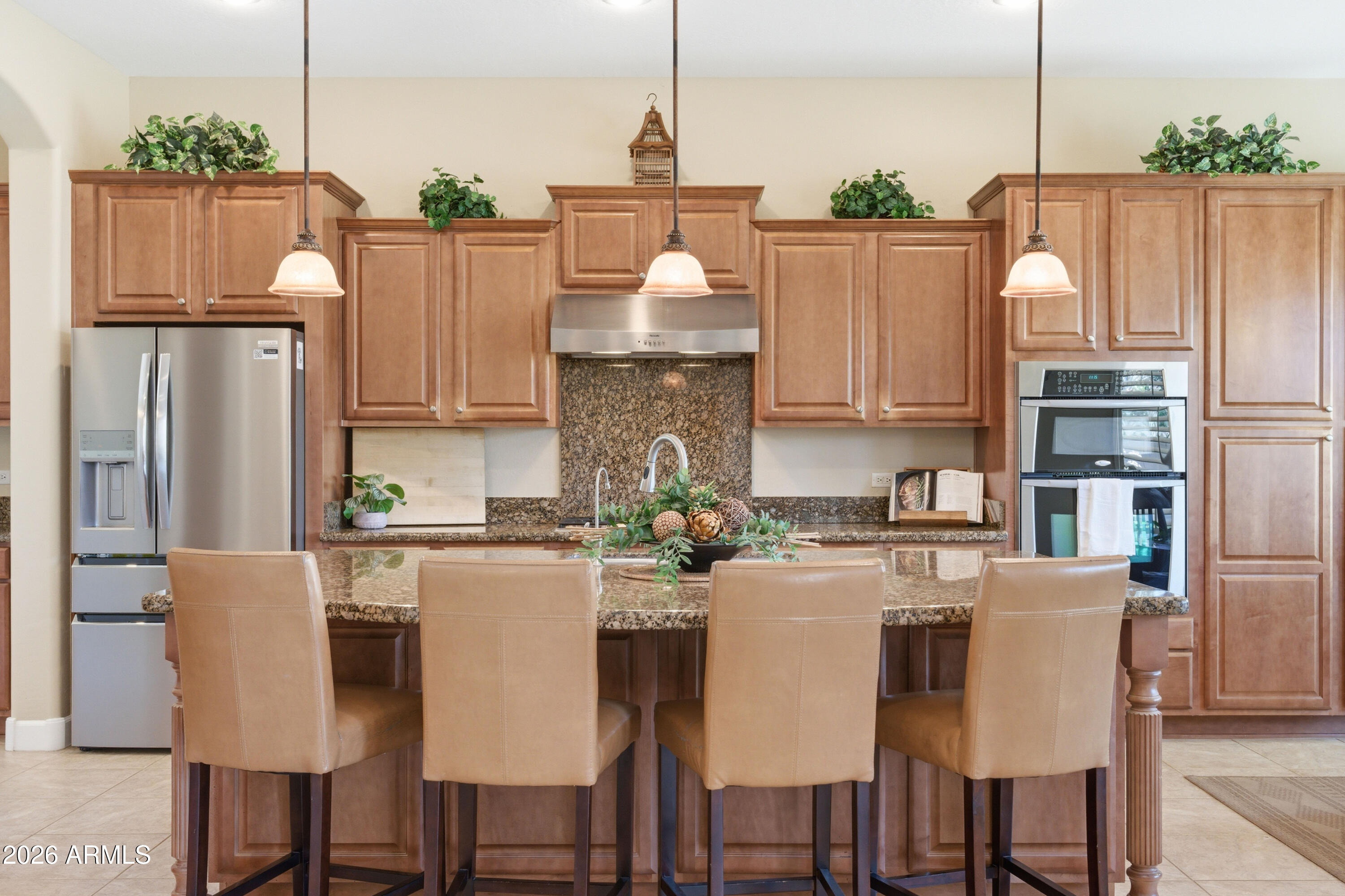 4309 E MAPLEWOOD Court