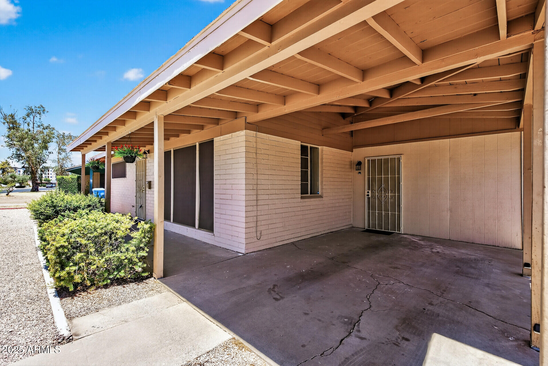 314 W Monterosa Street