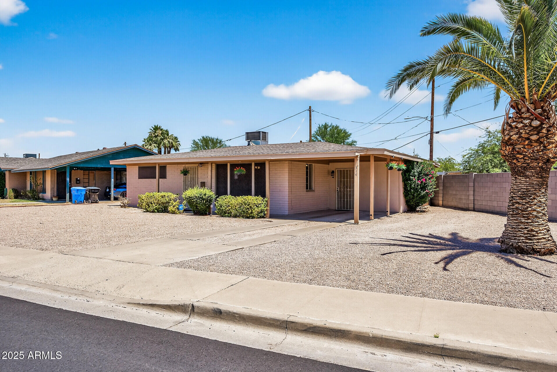 314 W Monterosa Street
