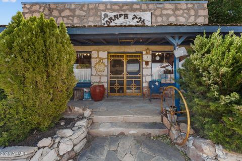 22773 S STATE ROUTE 89 -- Yarnell AZ 85362