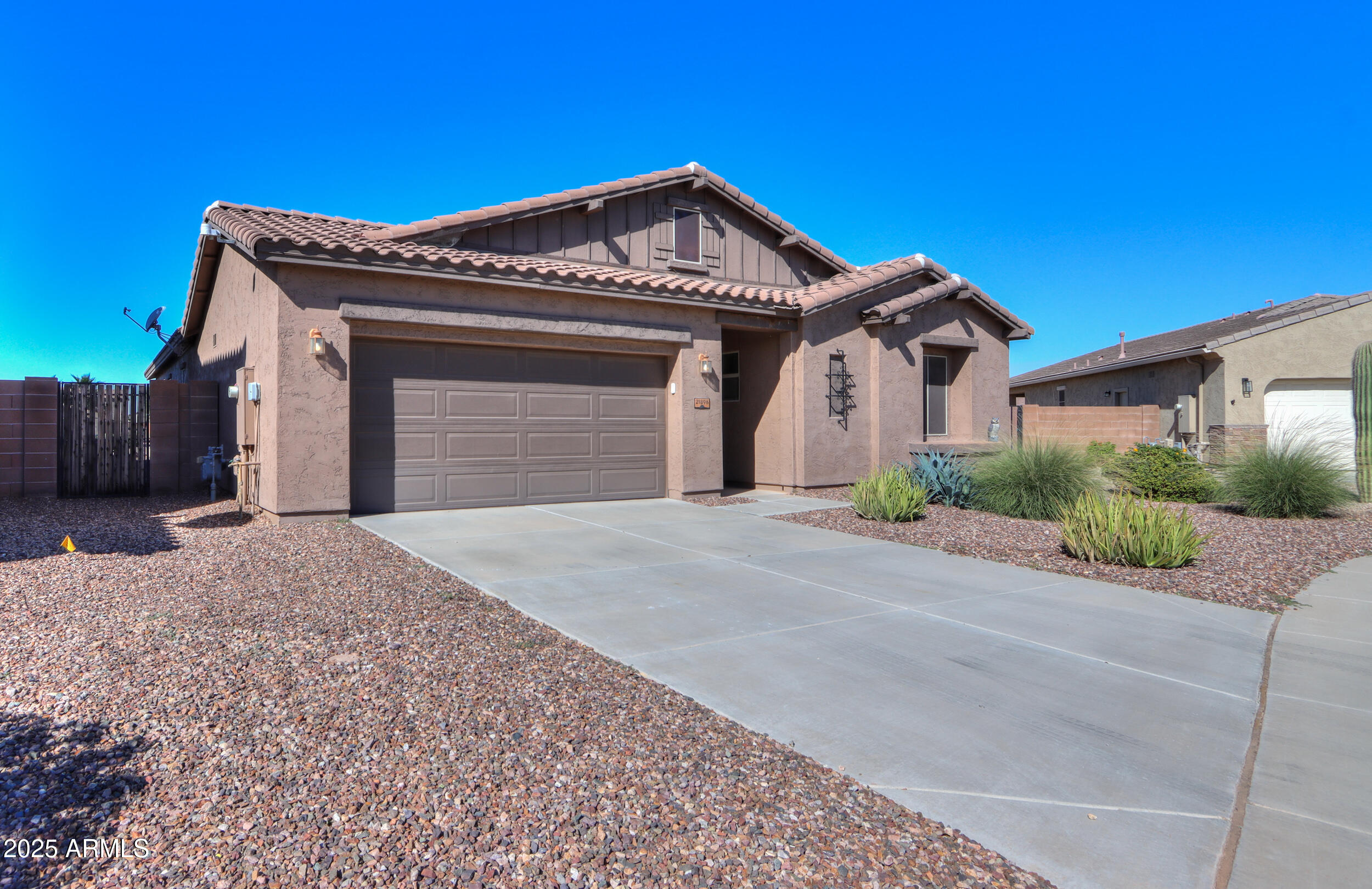 Homes for Sale in Queen Creek Arizona 4 21896 N RISA Drive