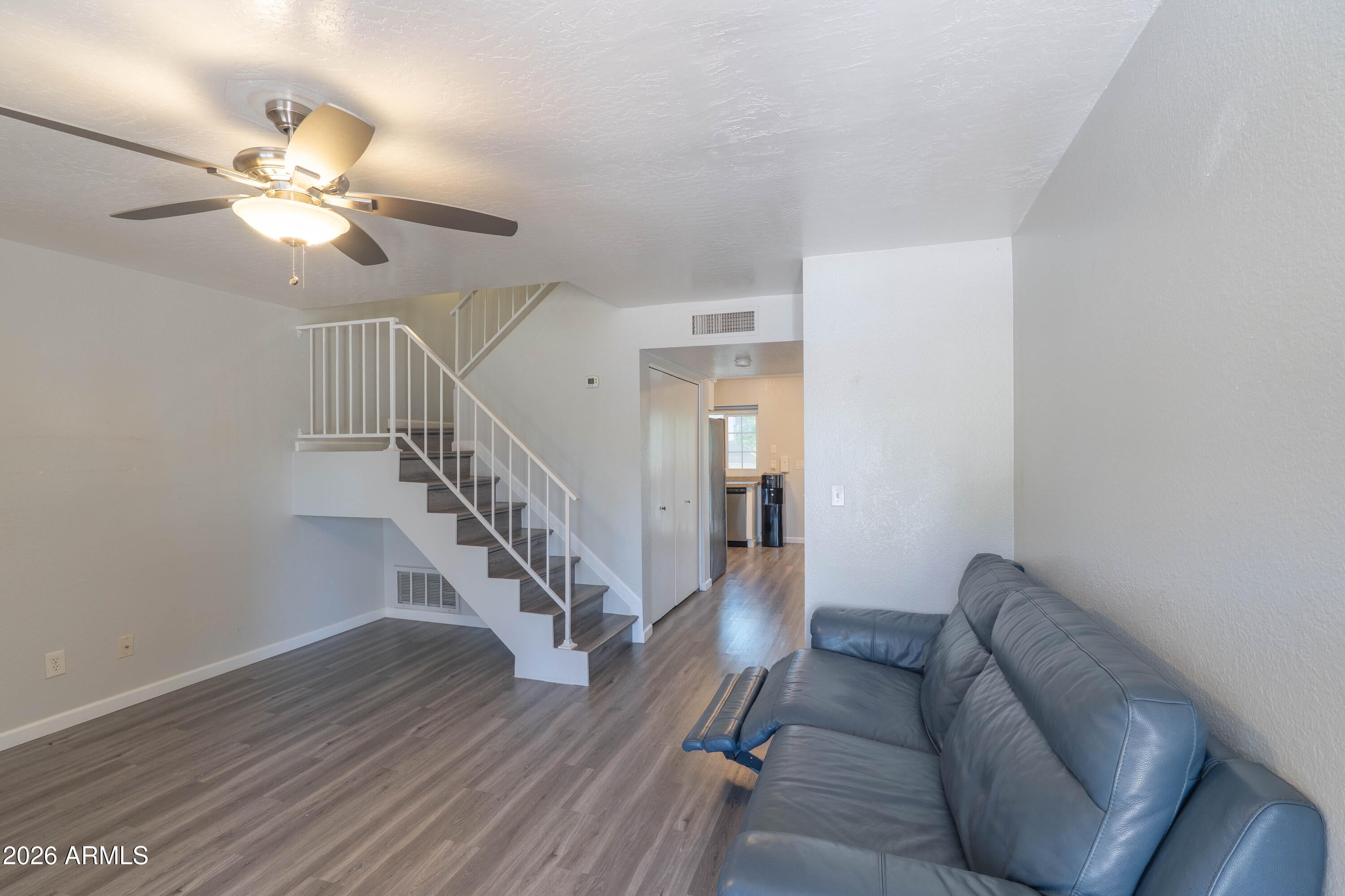 921 W UNIVERSITY Drive 1024