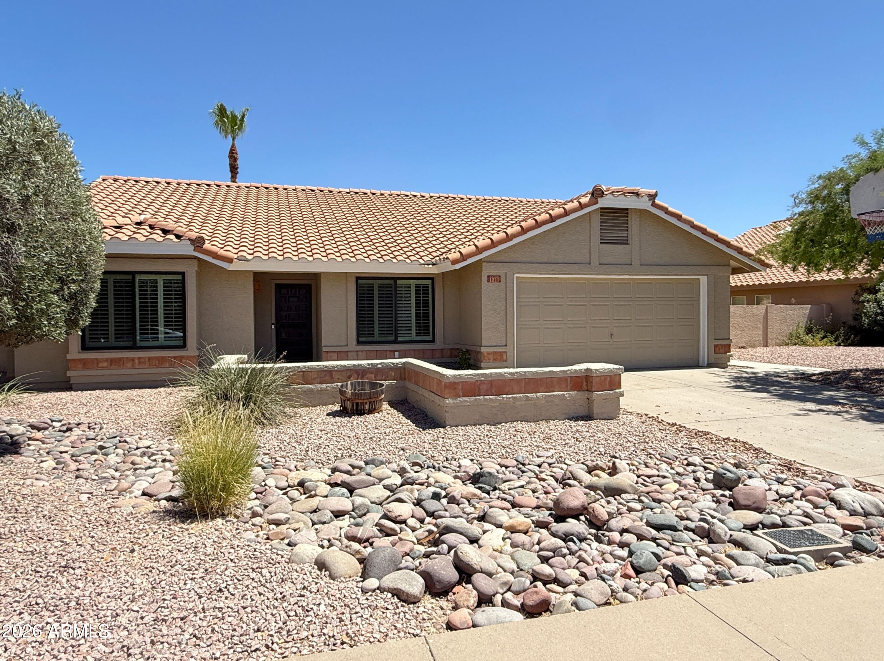1211 E Drake Drive