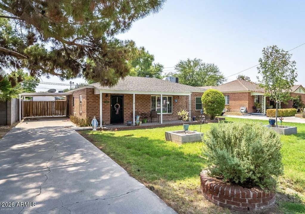 Photo of 5913 W Gardenia Avenue, Glendale, AZ 85301 (MLS # 7040679)