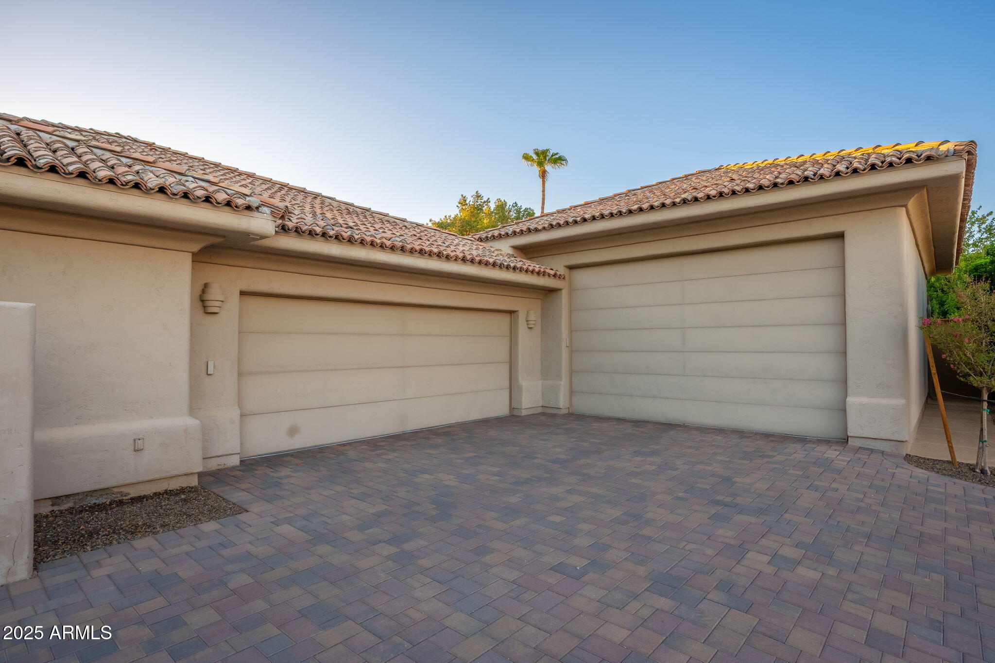 700 N DOBSON Road 16