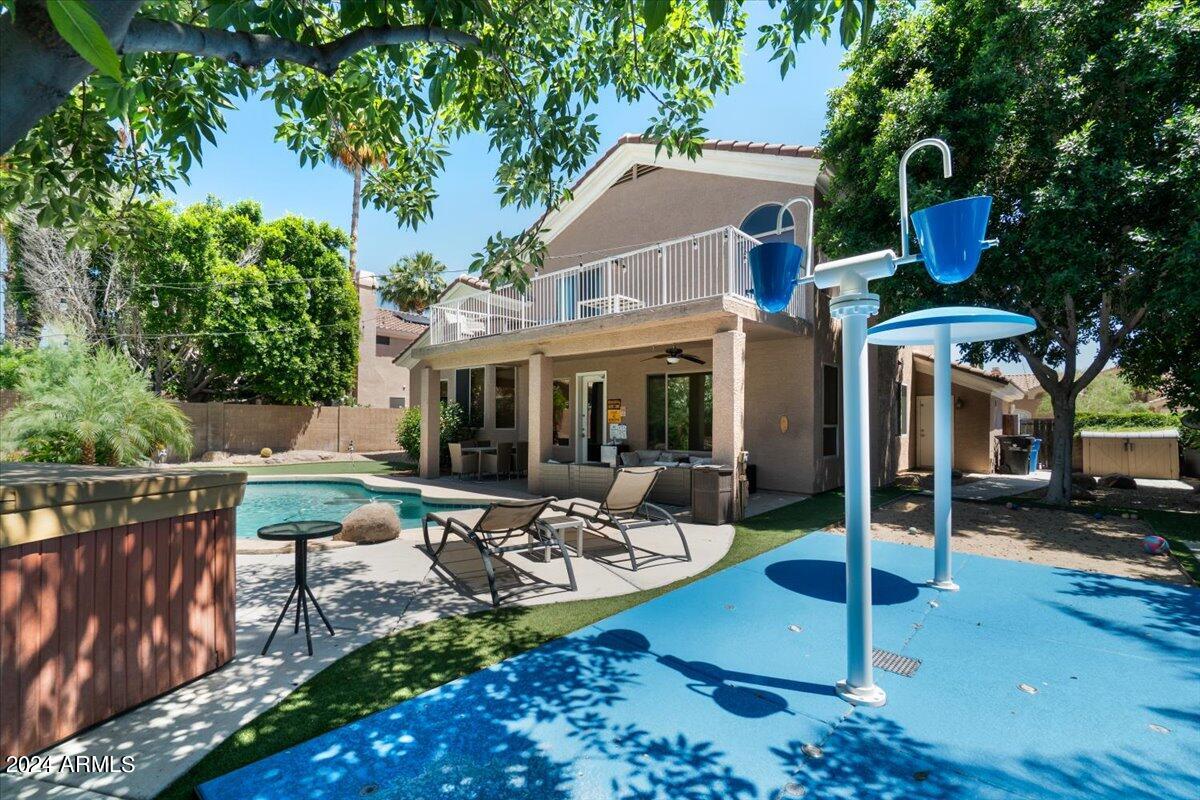 5512 E CAMPO BELLO Drive