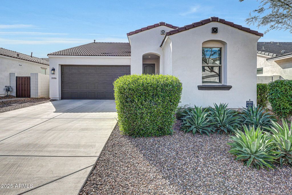 Photo of 35116 N Lead Way, San Tan Valley, AZ 85144 (MLS # 6962372)