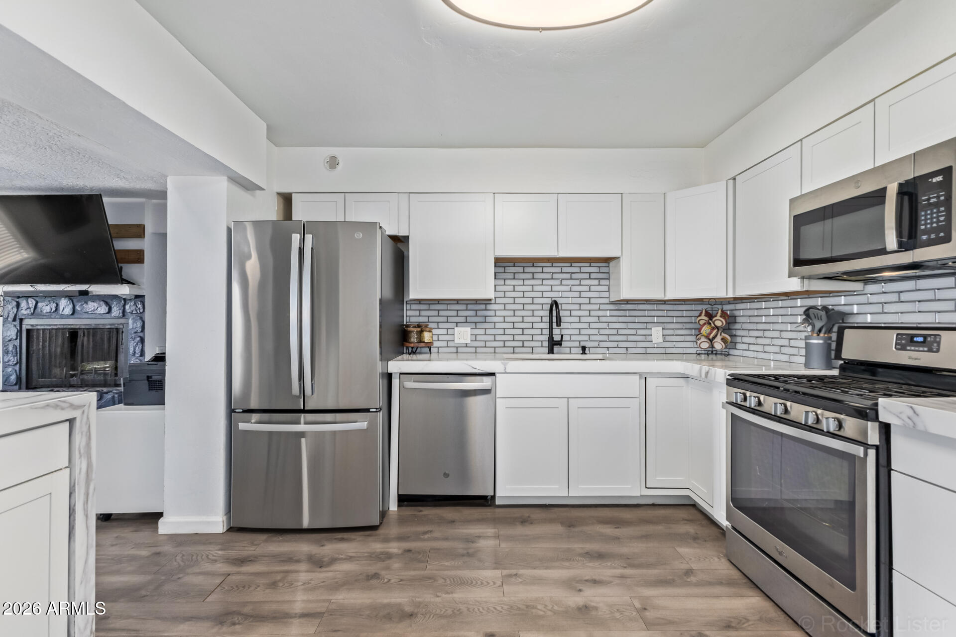 2940 W Las Palmaritas Drive