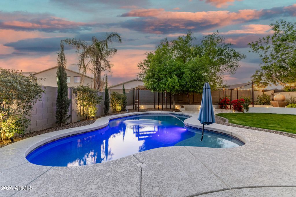 Photo of 28266 N Shundeen Circle, San Tan Valley, AZ 85143 (MLS # 7000341)